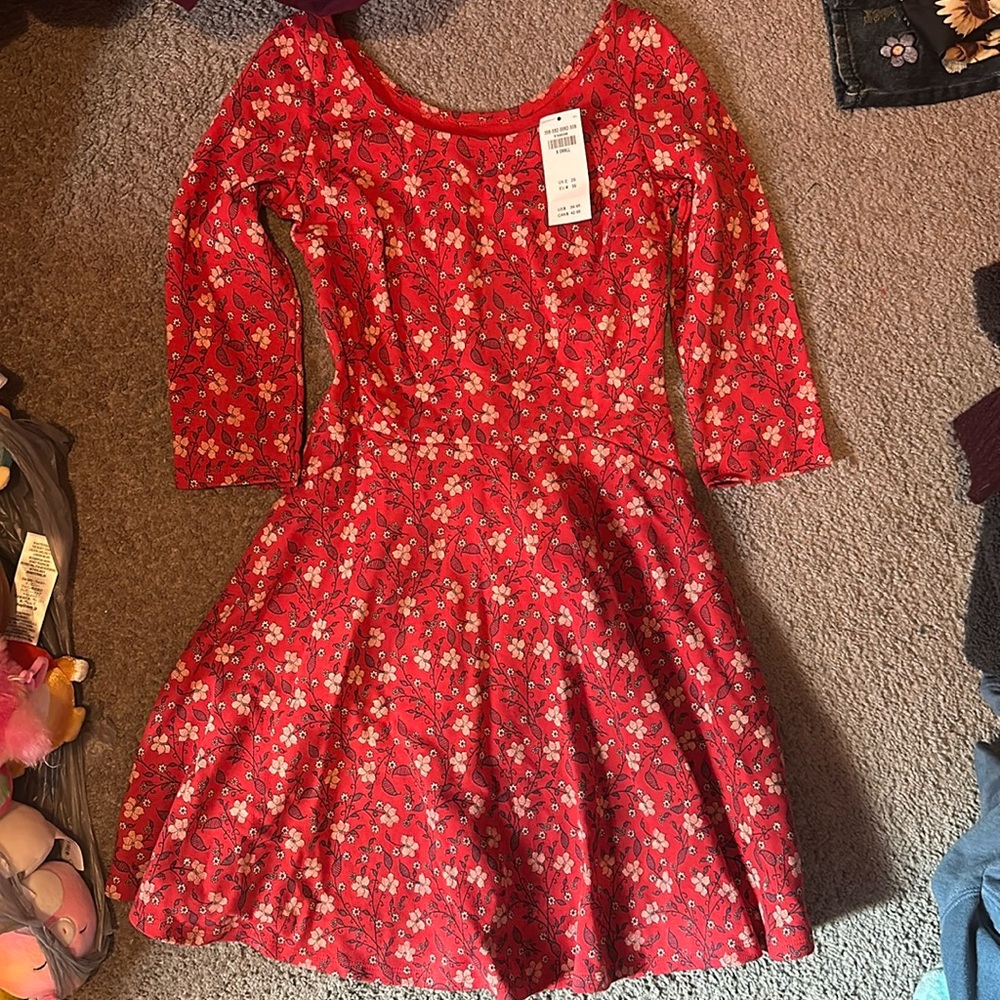 Hollister Mid Thigh Long Sleeved Red Floral Dress Size XS NWT